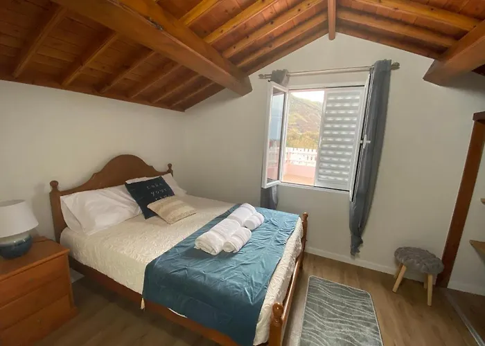 Casa Da Ribeira - Hébergement de vacances Mosteiros (Azores)