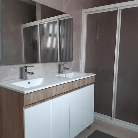 Holiday home Casa Da Ribeira - Mosteiros (Azores)