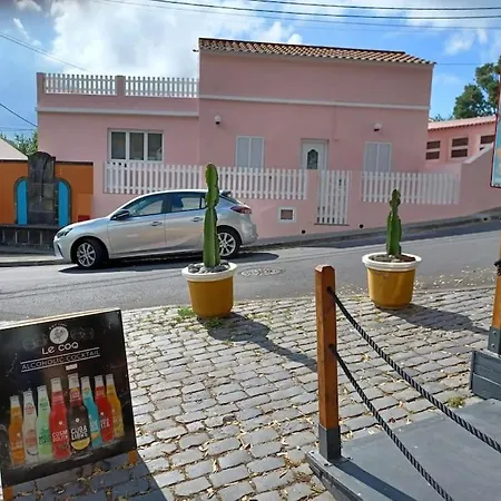 Casa Da Ribeira - Mosteiros Holiday home *